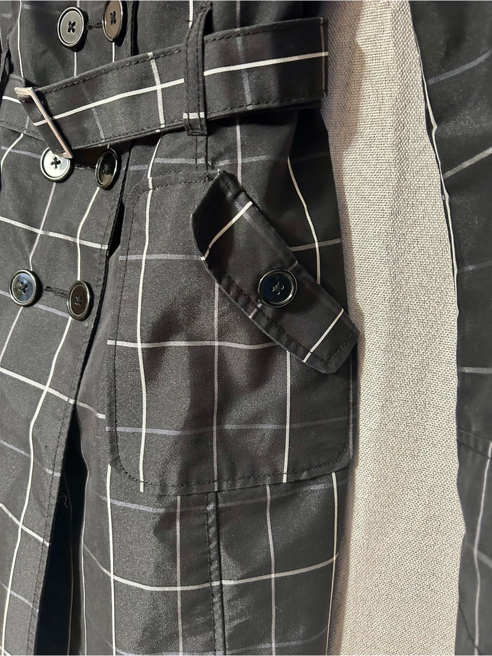 Merona Black Windowpane Belted Trench with White Grid Small - Picture 2 of 6